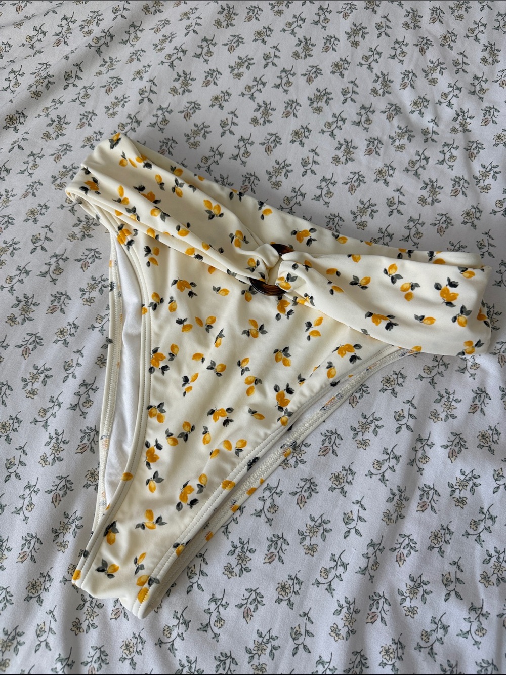 NWT Abercrombie & Fitch Cream Bikini Bottoms with Yellow Lemon Print